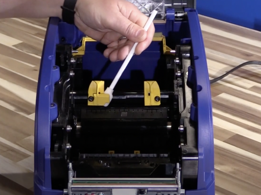 Cascade configuration on an EZSCREEN system H.H. Barnum